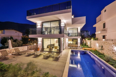 Villa Lighthouse