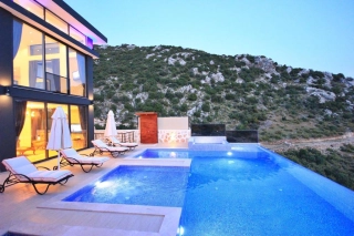 Villa Falez | Kalkan İslamlar’da Korunaklı Deniz Manzaralı Villa
