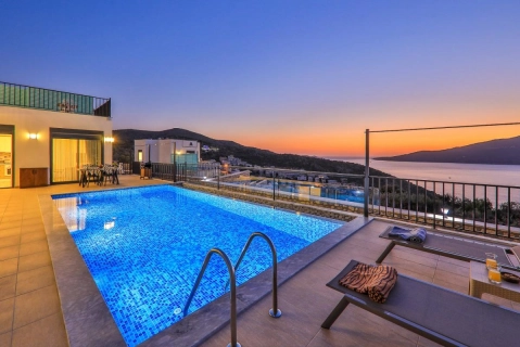Villa Nazlı Duo