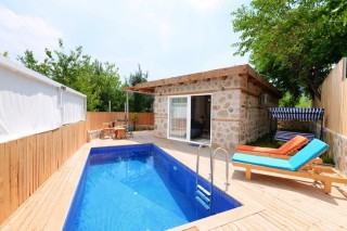Villa Patara Bodamya, Conservative honeymoon villa