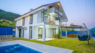Villa Nur Sarıbelen, Doğa İçerisinde, Muhafazakar | Kalkan Villa 