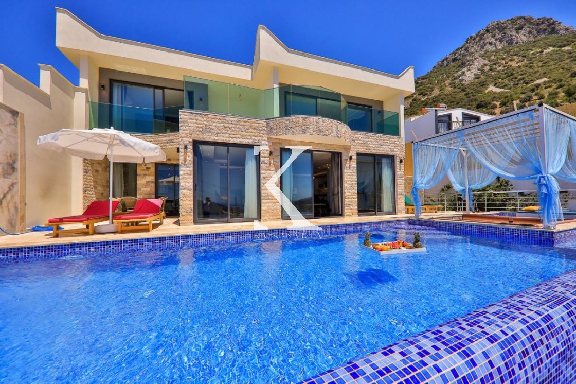 Villa Londra, Sea View Luxury Villa for 6 Persons in Kalkan