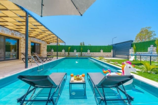 Villa Deniz Yıldızı 2, großer Garten, Flitterwochen, Whirlpool | Kalka