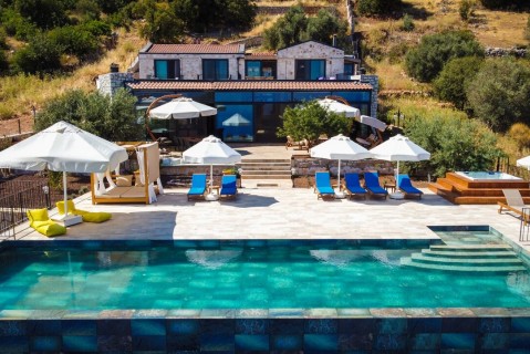  Villa Silver