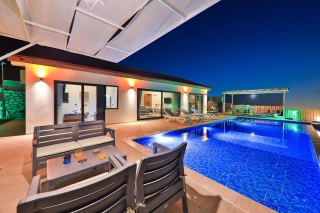 Villa Yaka | Naturvilla mit Jacuzzi in Kaş Sarıbelen