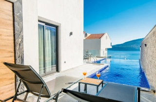 Villa Deida, Deniz Manzaralı, Jakuzi, 6 Kişilik | Kalkan Villa 