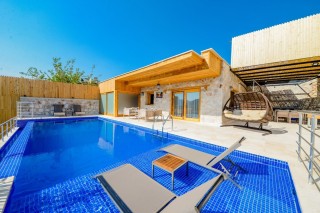 Villa Genova Duo, Garten, Whirlpool, Spielplatz | Kalkan Villa