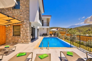 Villa Delfin Green, Doğa Manzaralı, Jakuzi, Bahçe | Kalkan Villa