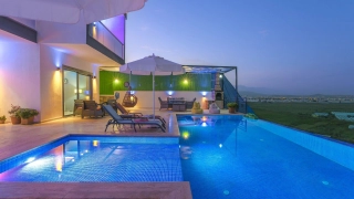Villa Goktasi | Geschützte Flitterwochenvilla mit Whirlpool in Kalkan 