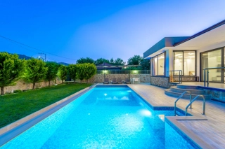 Villa Ernez | Secluded Villa with Jacuzzi in Kalkan Sarıbelen