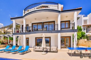 Villa Alternatif, 8 Kişilik, Deniz Manzaralı | Kalkan Villa