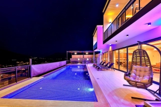 Villa Su Luxury | Sarıbelen’de Korunaklı Havuzlu Lüks Tatil Villası