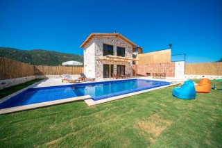 Villa Bonus Duo, Sarıbelen’de Lüks Balayı Villası | Kalkan Villa