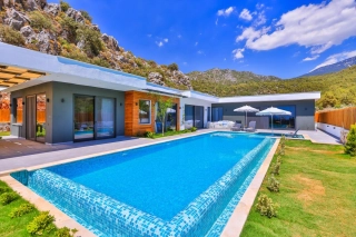 Villa Kırca | Luxusvilla mit Innenpool und Sauna in Kalkan Çavdır