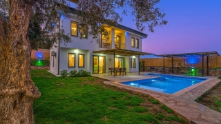 Villa Sezar, 6 Personen, Geschützt, Jacuzzi | Kalkan Villa