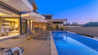 Villa İçöz Duo | Geschützte Villa mit Jacuzzi in İncebel