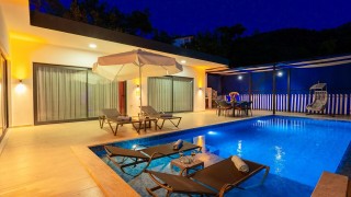 Villa Gökkuşağı, İslamlar Korunaklı, Balayı | Kalkan Villa 