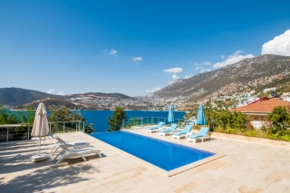Villa Hillside Kışla | Kalkan’da Deniz Manzaralı Lüks Villa