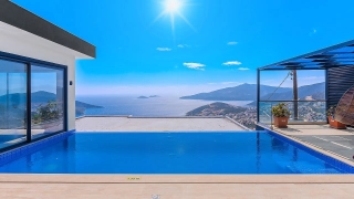 Villa Rima | Kalkan Kördere’de Deniz Manzaralı Isıtmalı Balayı Villası