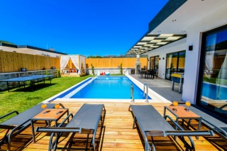 Villa Rossa | Secluded Jacuzzi Villa in Kalkan Sarıbelen