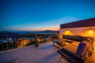 Villa Müdür, Sea View Honeymoon Villa For Rent Kalkan Villa