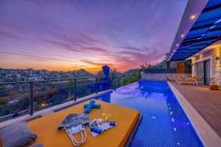 Villa Panamera | Geschützte Flitterwochenvilla mit pool in Kalkan
