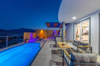 Villa Tuana Yeşilköy | Secluded Jacuzzi Villa in Kalkan Yeşilköy
