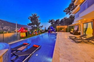 Villa Peri Masalı | Kalkan İslamlar’da Çocuk Havuzlu Muhafazakar Villa