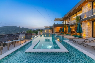 Villa Ela Quality | Kalkan Akbel’de Deniz Manzaralı Lüks Villa