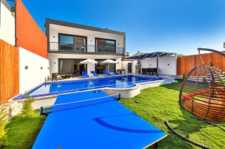 Villa Paradise Yesilkoy | Familienvilla mit Jacuzzi in Kalkan Yesilkoy