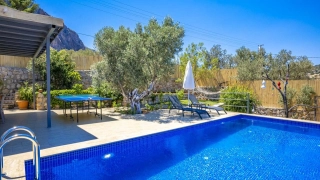Villa Gri Ulugol, Sheltered, Jacuzzi, Honeymoon | Kalkan Villa