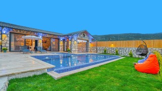 Villa Ege Sarıbelen, Honeymoon, Conservative, Jacuzzi | Kalkan Vi
