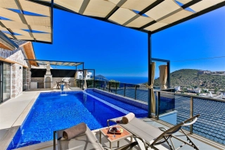 Villa Kızılkaya Duo | Kalkan Akbel’de Korunaklı Kapalı Havuzlu Balayı 