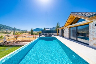 Villa Sailor | Sheltered Bohemian Villa with Jacuzzi in Kalkan 