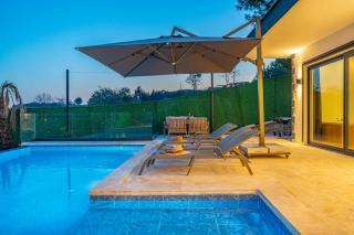 Villa Arya Duo | Abgeschirmte Villa mit Jacuzzi in Kalkan İslamlar