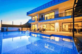 Villa Aydeniz 4, Kısmi Deniz Manzaralı, Korunaklı | Kalkan Villa