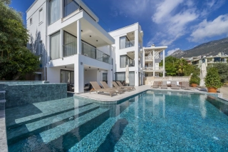 Villa Arden Ege | Kalkan’da Deniz Manzaralı, Denize ve Merkeze Yakın 