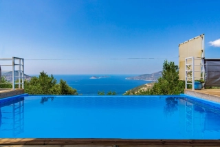 Villa Patika 3 | Meerblick-Flitterwochenvilla mit Jacuzzi in Kalkan 