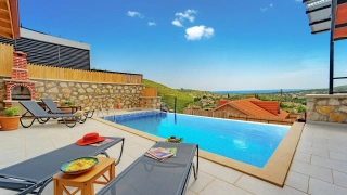 Villa Aksel Patara | Patara’da Deniz Manzaralı Jakuzili Balayı Villası
