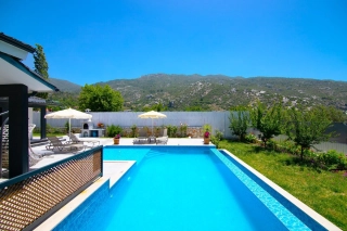 Villa Yeşil Deniz , Balayı, 4 Kişilik, Korunaklı | Kalkan Villa 