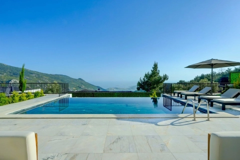 Villa Pluton