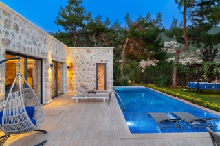 Villa Narin 1 | Luxusvilla mit Innenpool in Kalkan Islamlar
