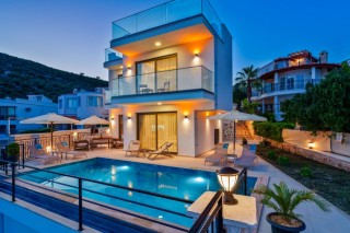 Villa Laren Duo, Zentrumsnah, Meerblick | Kalkan Villa