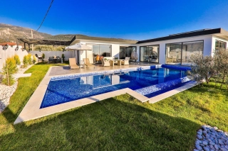 Villa Tadım | Flitterwochenvilla mit beheiztem Pool in Kalkan Üzümlü