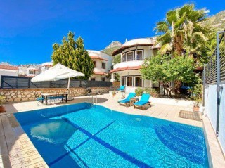 Villa Nisan, in der Nähe des Zentrums von Kalkan, 6 Personen | Kalkan-