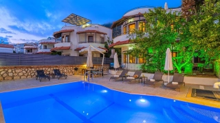 Villa Nisan, Kalkan Merkeze Yakın, 6 Kişilik | Kalkan Villa