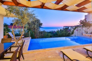 Villa Royale | Kalkan Merkezde Deniz Manzaralı Lüks Kiralık Villa