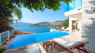 Villa Blue Diamond - Deniz Manzaralı, Denize Yakın Kiralık Villa