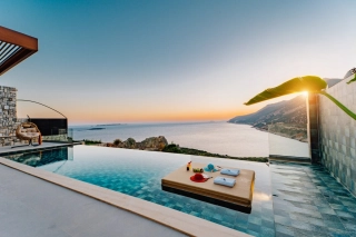Villa Bulut 2 | Kaş Gökseki’de Deniz Manzaralı Hamamlı ve Lüks Villa
