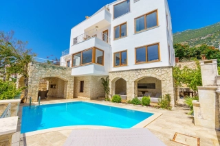 Villa Tarus, Kalkan Şehir Merkezine Yakın , 8 Kişilik | Kalkan Villa